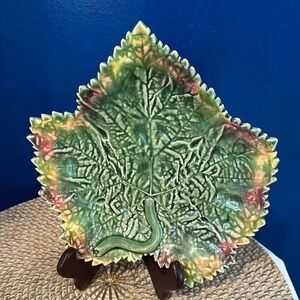 Bordallo Pinheiro Portugese Pottery Green & Brown Maple Leaf Footed Dish 10”